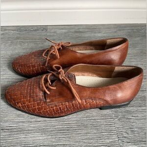 Vintage Trotters leather shoes size 8.5